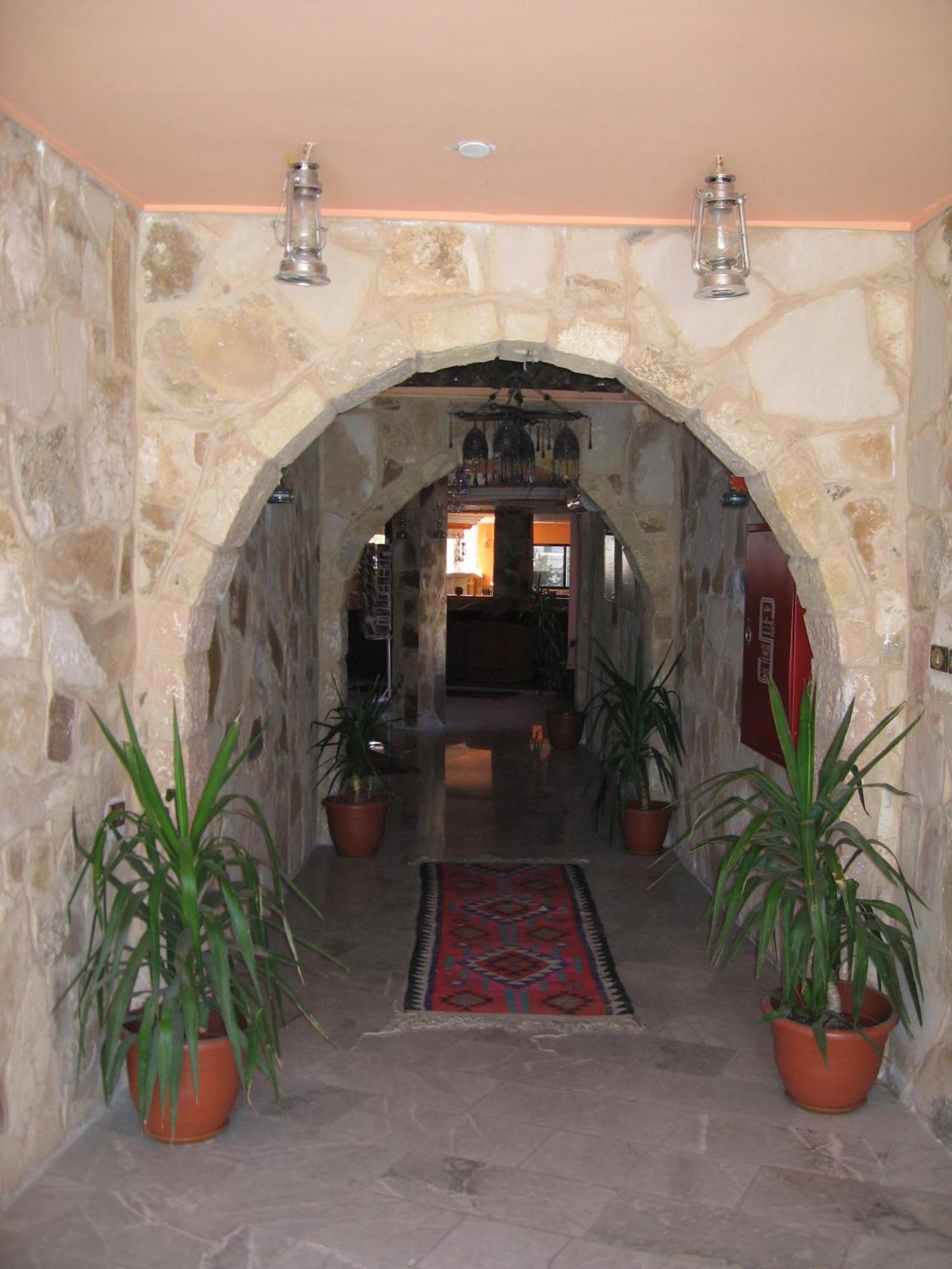 Al Rashid Hotel Vádi Músza Kültér fotó