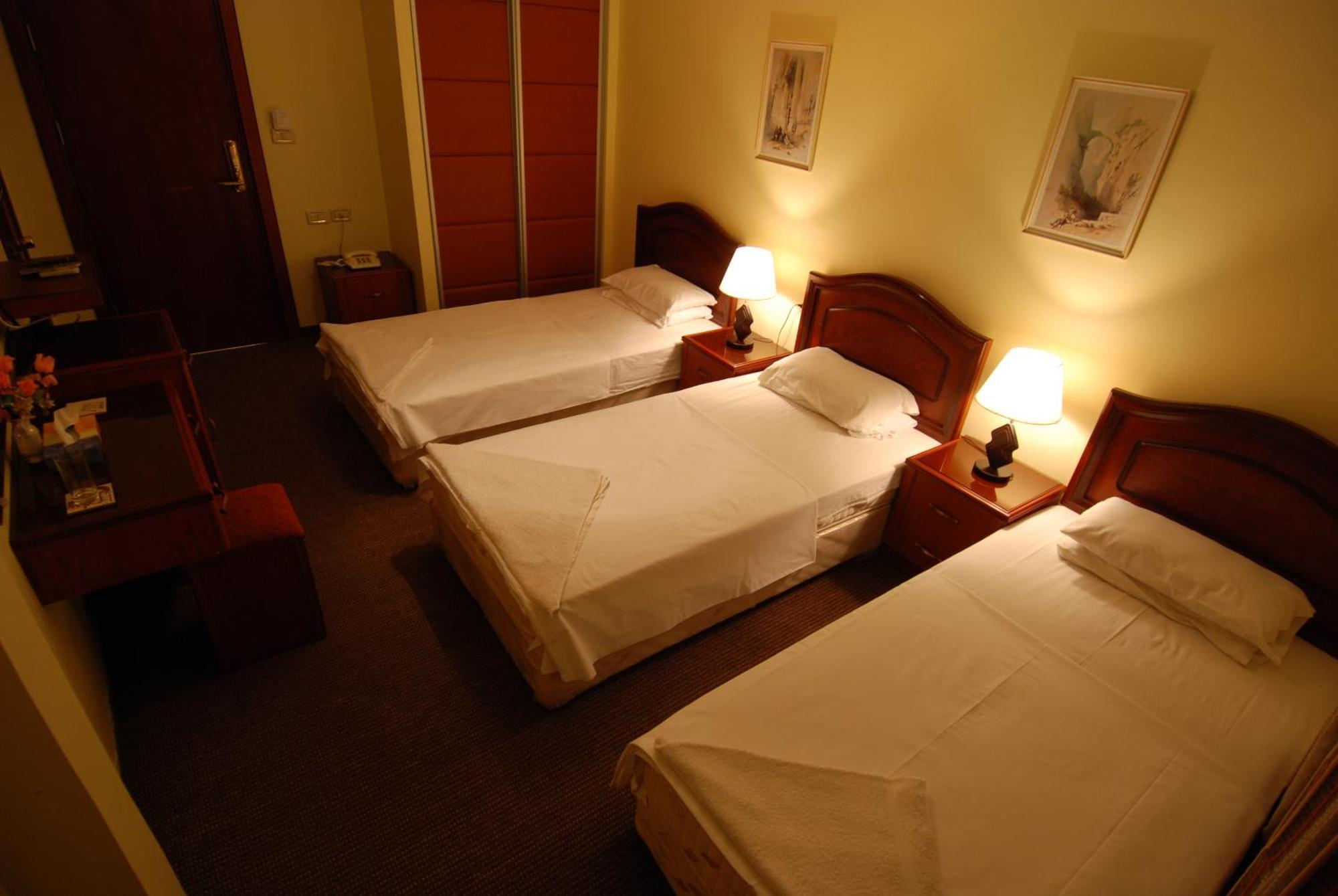 Al Rashid Hotel Vádi Músza Kültér fotó
