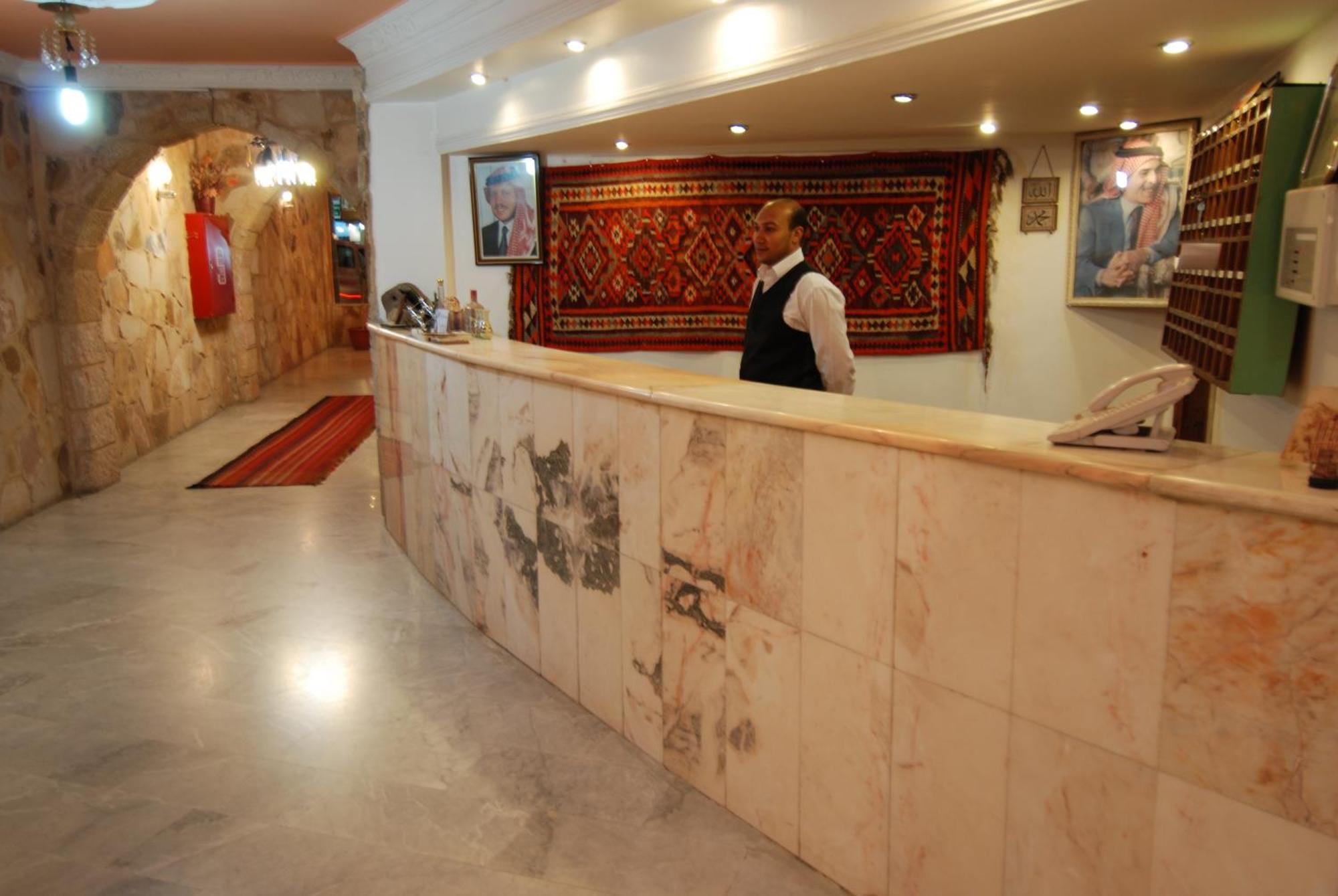 Al Rashid Hotel Vádi Músza Kültér fotó