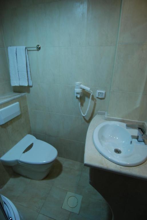 Al Rashid Hotel Vádi Músza Szoba fotó