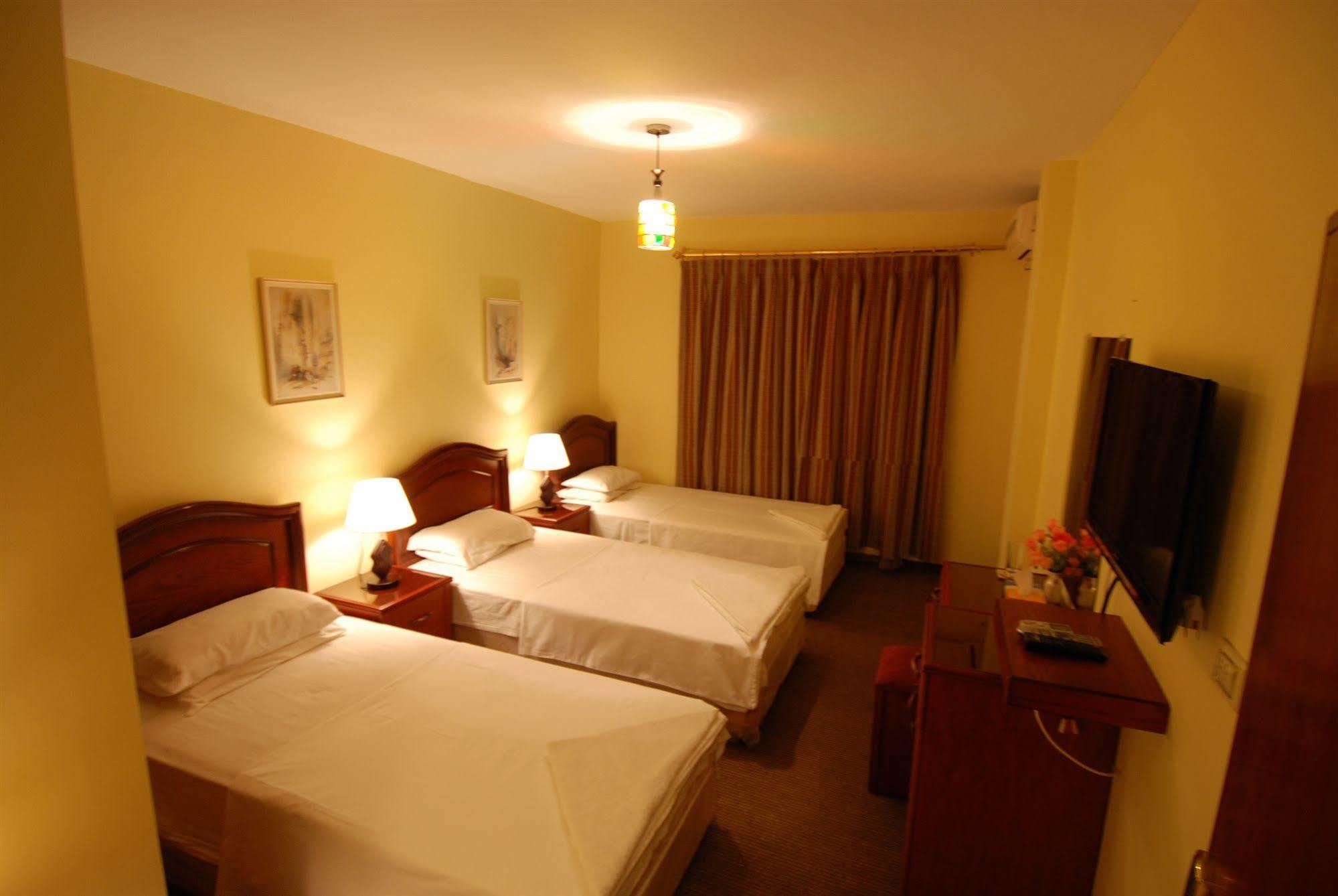 Al Rashid Hotel Vádi Músza Kültér fotó