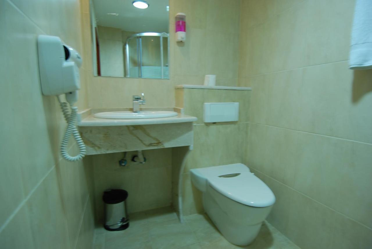 Al Rashid Hotel Vádi Músza Szoba fotó